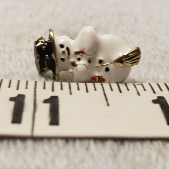 Snowman Pierced Earrings, White,s - Picture 4 of 4